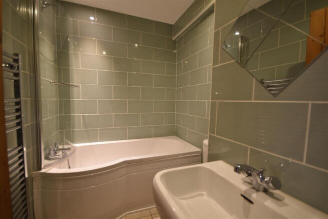 Bathroom.JPG