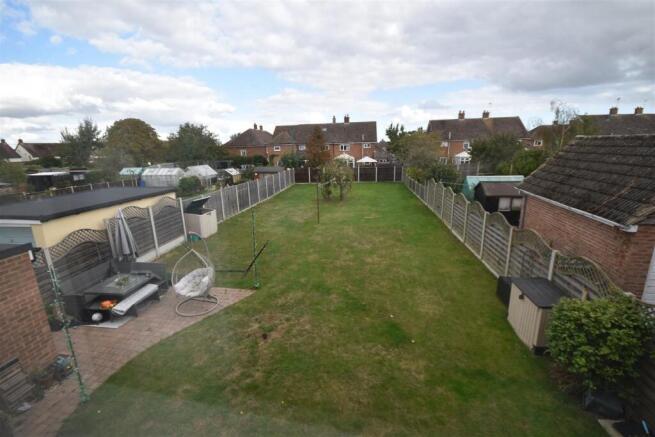 rear garden.JPG