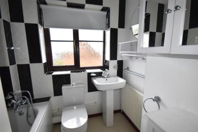 Bathroom.JPG