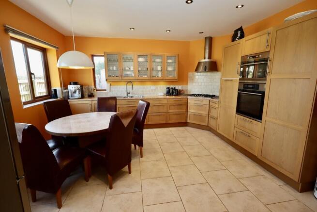Kitchen diner