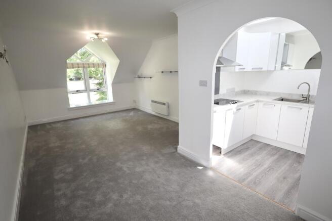 Sitting room / kitchen