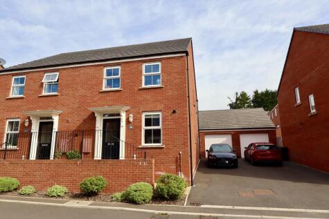 Feltham Close, Wells