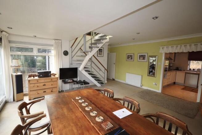 Sitting room / dining room