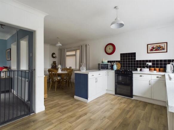 Dining Kitchen