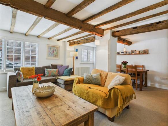 Lounge/Dining Room
