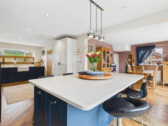 Dining/Breakfast Kitchen
