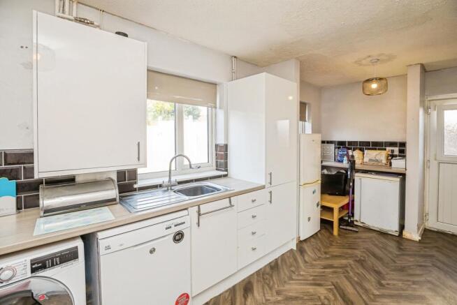 Kitchen/ Breakfast