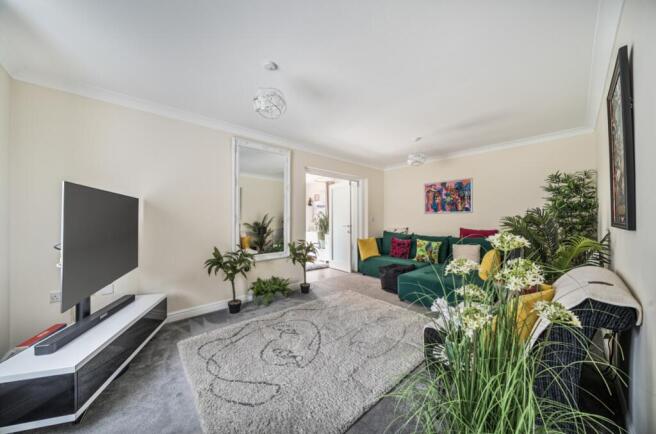 1331872-4-6888b40cb1e02