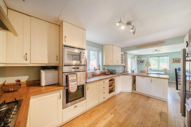 1331916-11-6895c9d8cc0e7