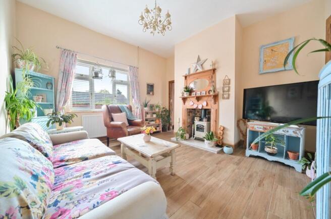 1371919-5-68fbe069213d8-ARW-1