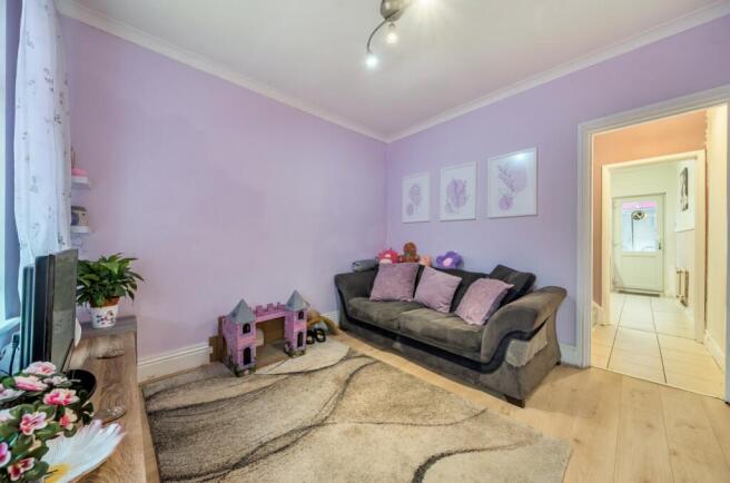 8-1374012-9-690252e84ed8d-8