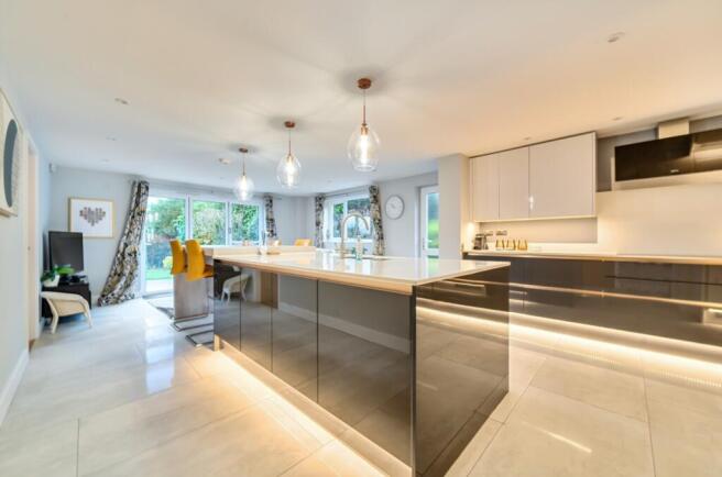 1397812-17-6966bbd41a116