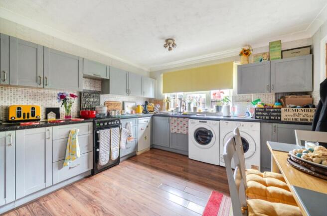 1404934-12-6977db65b66bd