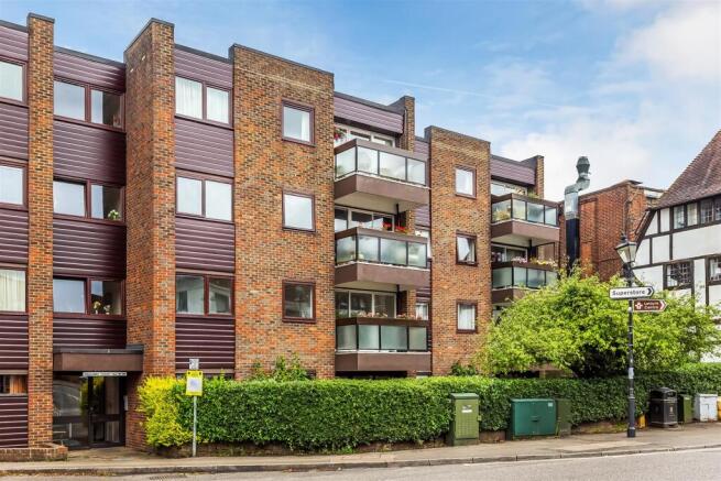 21-Oakleigh-Court-22.jpg