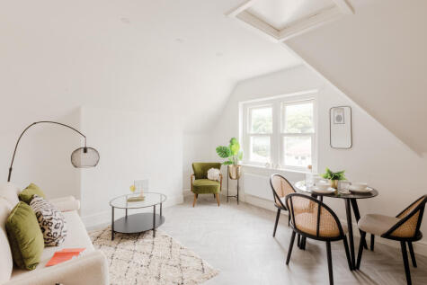 Cheltenham Road, Cotham, Bristol, BS6