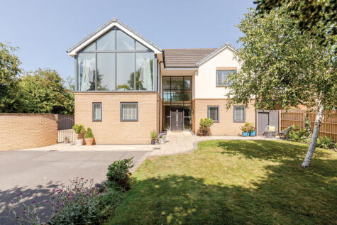 Little Leaze, Winterbourne Road, Bradley Stoke, Bristol