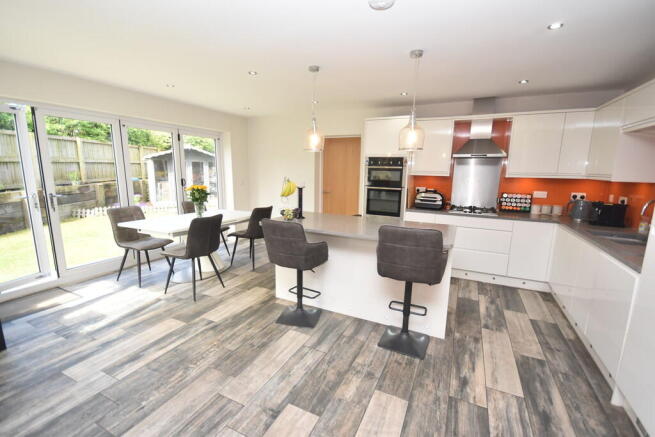 Kitchen/Dining/Fa...
