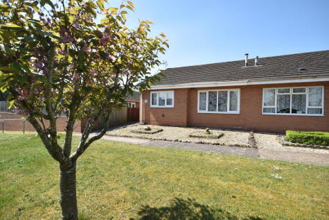 Queensway, Whitchurch