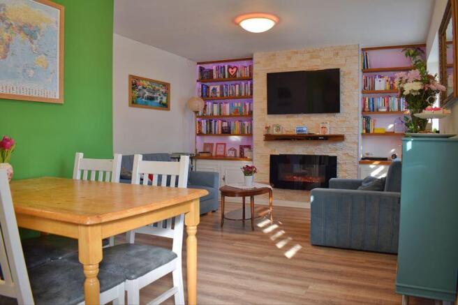 lounge/diner