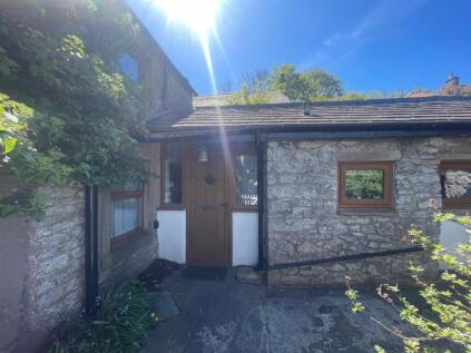 Main Street, Taddington