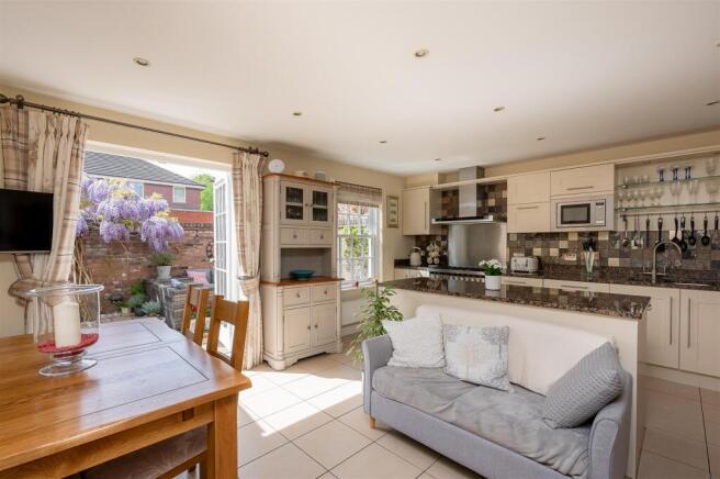 KITCHEN LIVING SPACE