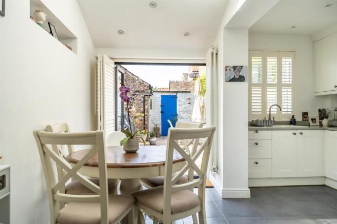DINING KITCHEN