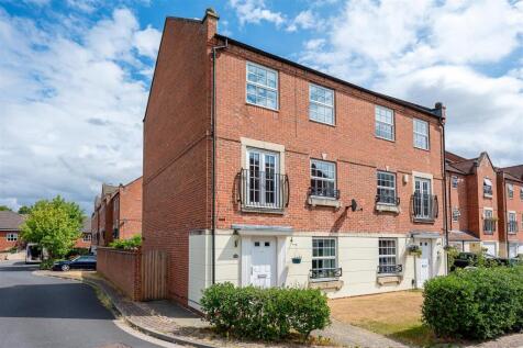 Regent Mews, York, YO26 5TD