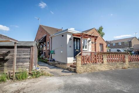 Middlecroft Drive, Strensall, York, YO32 5UP