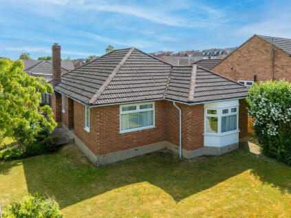 Underhill Road, Street