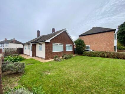 Broad Avenue, Bedford