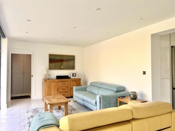 Living Room.jpg