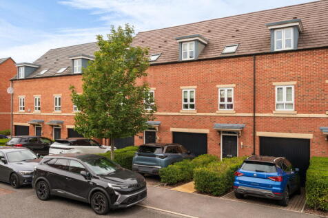 Fetlock Drive, Newbury, RG14