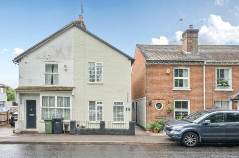 Shaws Cottages, Worplesdon Road, Guildford