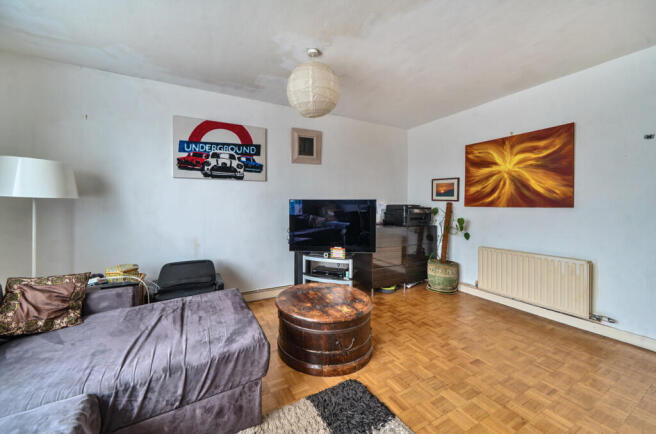 1304773-9-684b08e...