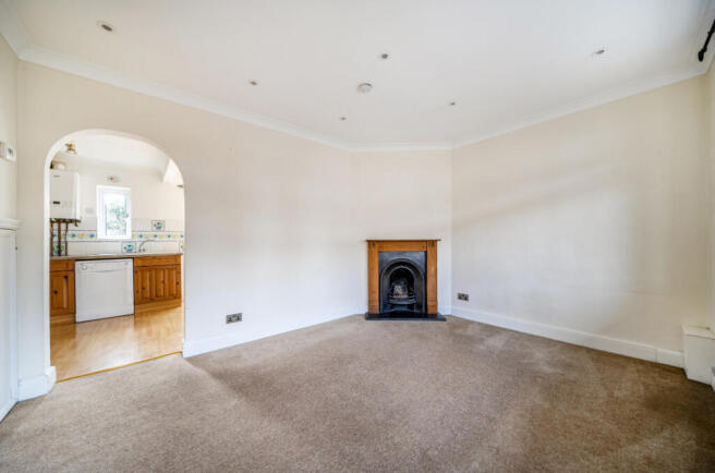 1371790-10-68f895...