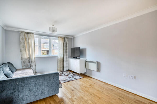 1373535-9-6900eca...