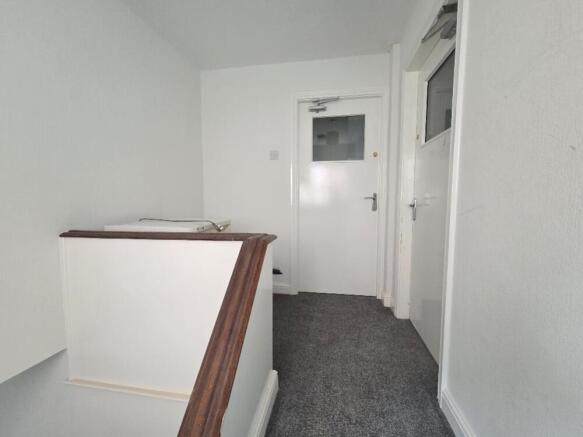 20251009_140441_resized