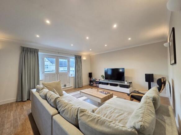 20251119_153005_resized