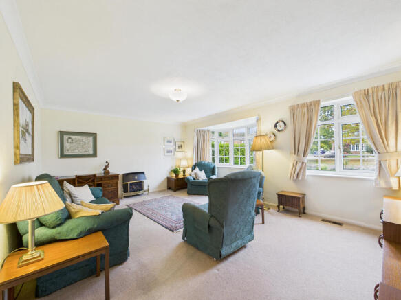 CAM01354G0-PR0607-STILL014