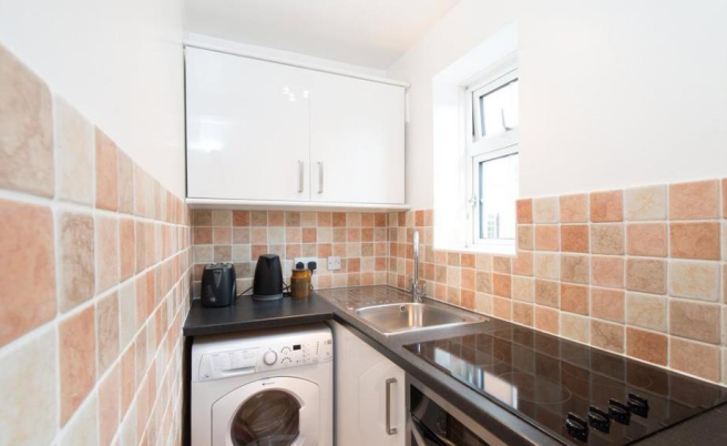 40 coniston court 3 02.05.png