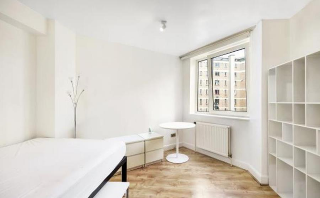 28 - 105 hallam street 3 14.05.png