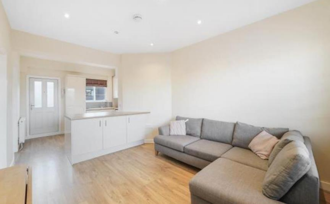 142 holcroft court 3 17.07.png