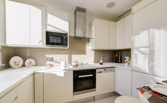 86 albion 3 11.09.png