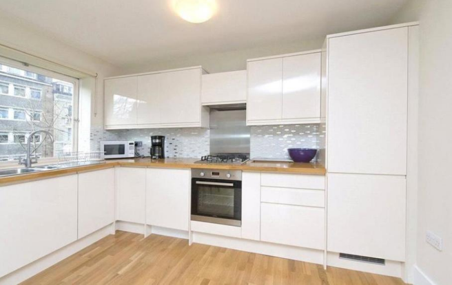 303 jerome house 2 08.10.png