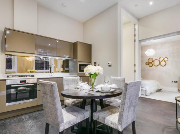 1 melcombe court 4 14.10.png