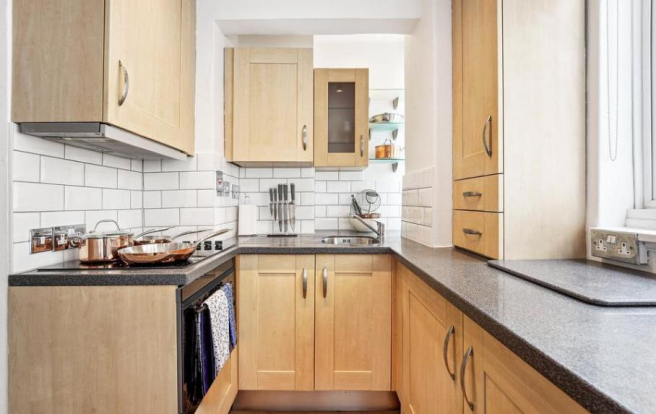 57 cambridge court 2 10.11 .png