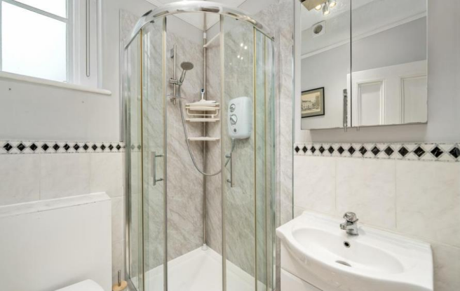 19 falmouth house 7 07.01.png