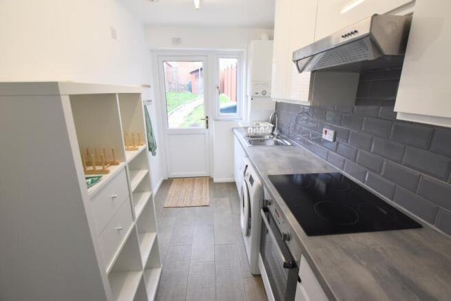83 Belsize Avenue kitchen