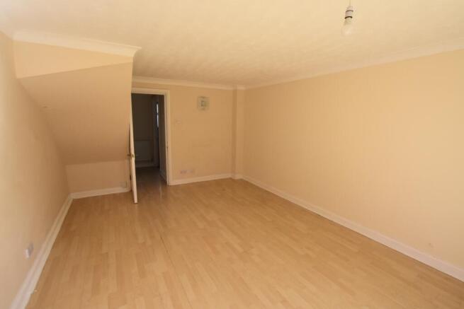 78a Oldbrook Boulevard lounge 2