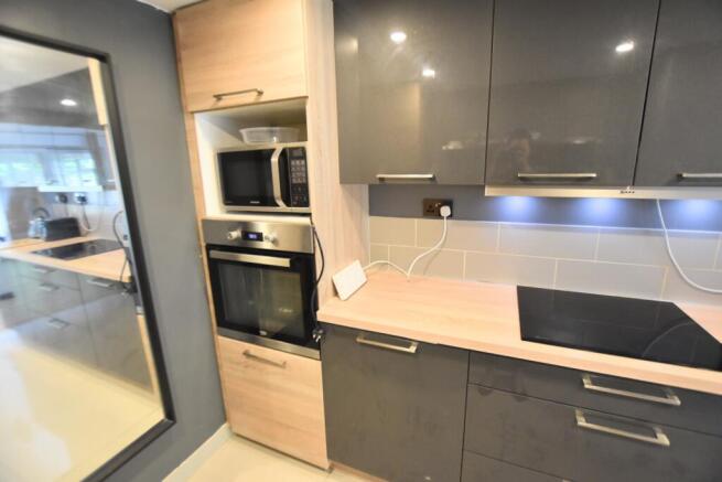 18 Cadman Square kitchen 2